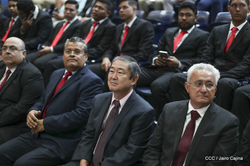 leccion-inaugural-uni